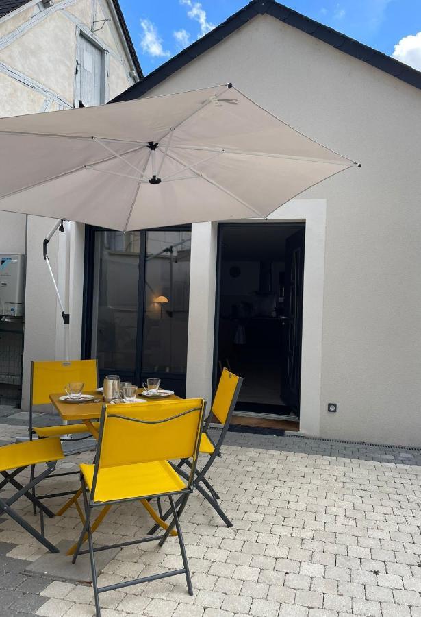 L'Archeveche : Au Pied De La Cathedrale Apartment Bourges Exterior photo